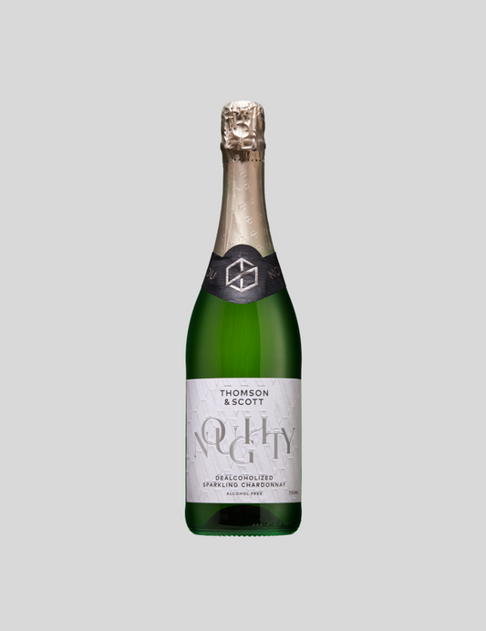 Nealkoholinis vynas Noughty Sparkling Chardonnay šventiniame stalo dekore