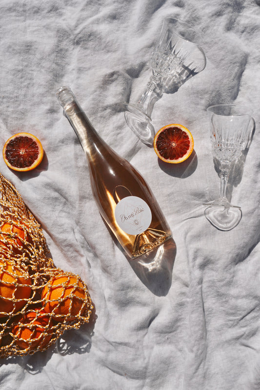 Oh My Baie Le Rosé 0.0% prie vakarienės stalo su maistu