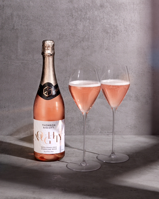 Ekologiškas Noughty Rosé – nealkoholinis vynas su subtiliu uogų aromatu